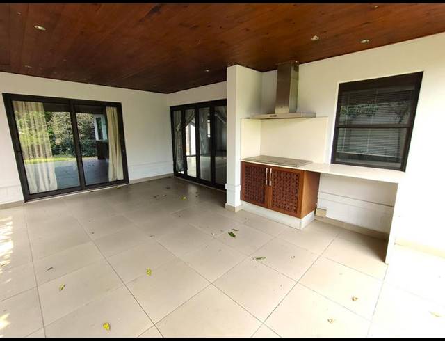 3 BEDROOM HOUSE FOR SALE IN PORT ZIMBALI